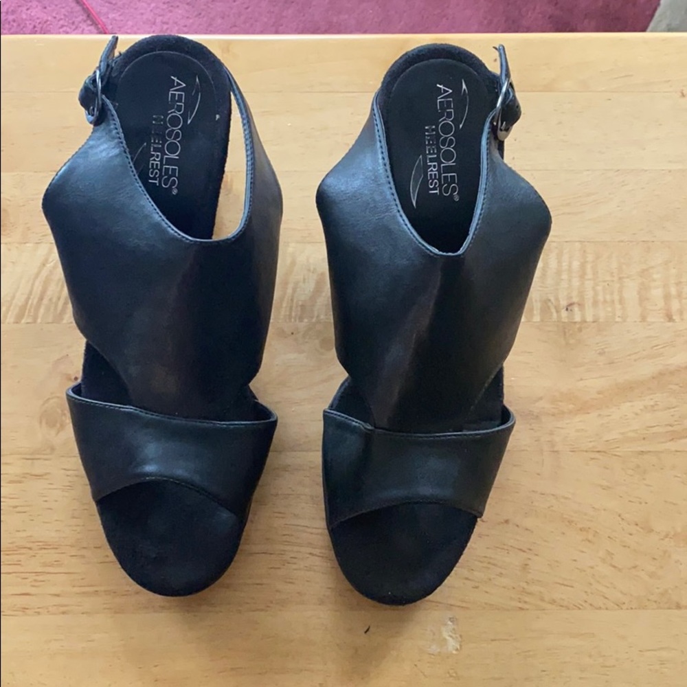 Aerosol Sandals